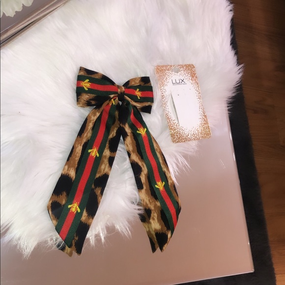 Lux Accessory - Picture 3 of 3